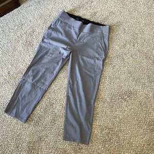 Woman’s dress pant capri